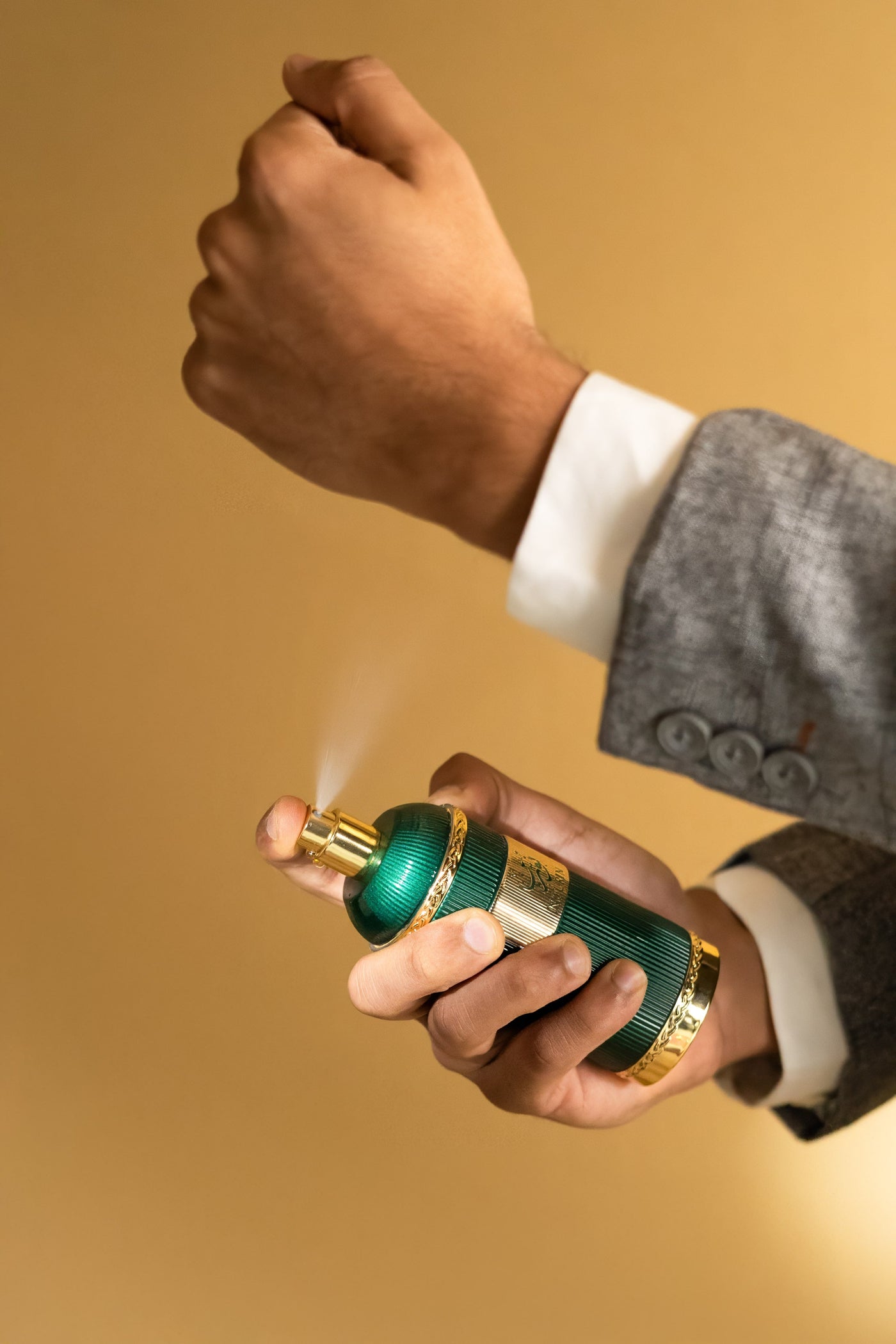 Arabic Perfume: A Perfumer's Guide to the World's Most Powerful Fragrances